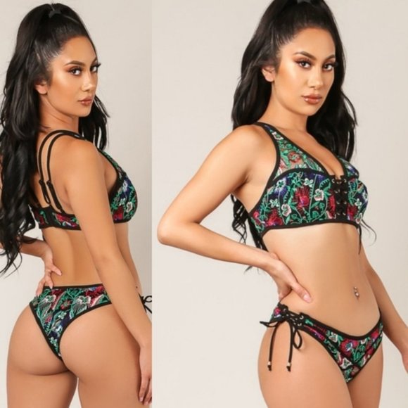 WOW Couture 2 Piece Bikini - Picture 1 of 13